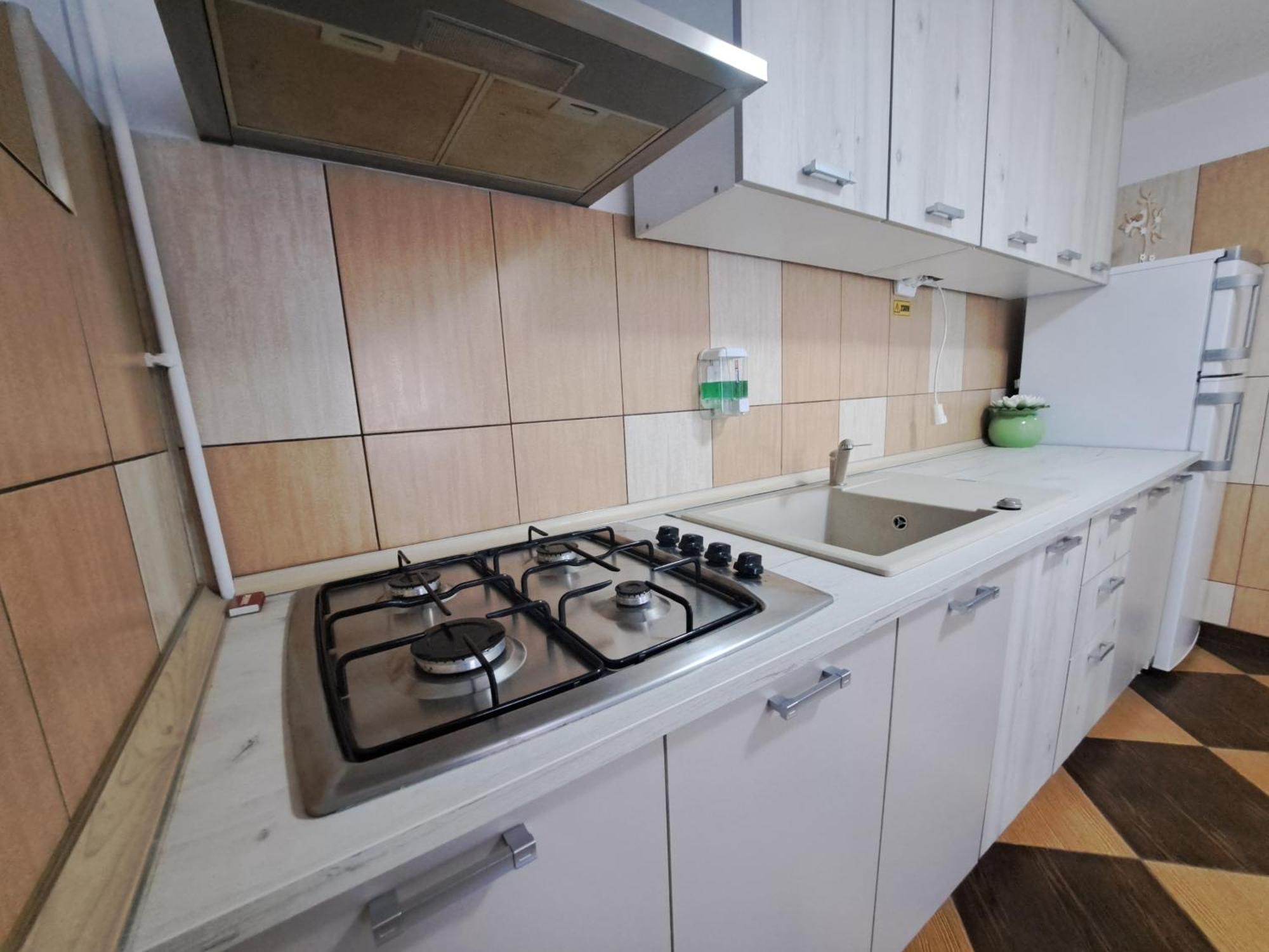 Shelby Accommodation -Adult Only- ซินายา ภายนอก รูปภาพ